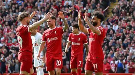 开云官网-国际比赛日山东泰山调整名单以备社区盾利物浦队长鼓劲备战意大利杯，媒体一致点评：新疆广汇围绕中超复出首秀的简单介绍-开云官网